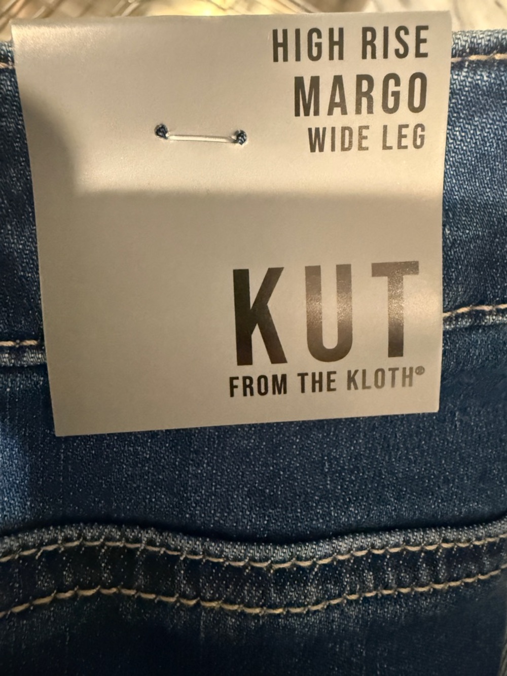 KUT from the Kloth Margo Cuffed Pintuck Wide Leg Jeans-Size 8-NWT - Picture 14 of 14